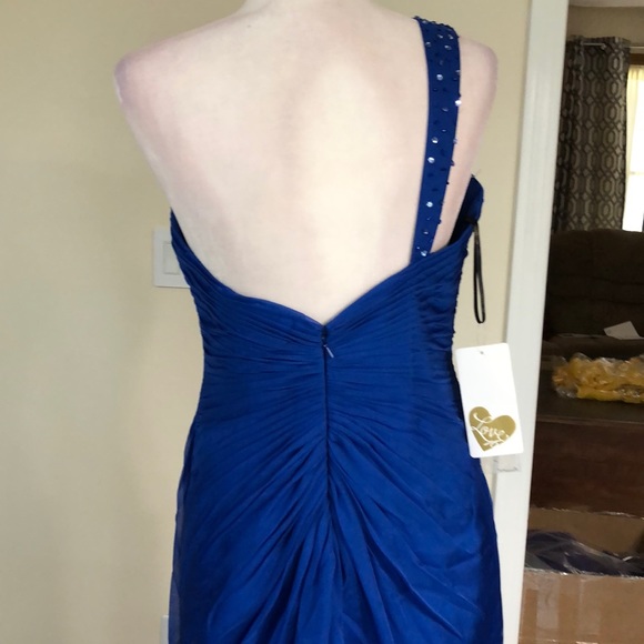 Royal chiffon one shoulder - Picture 4 of 11